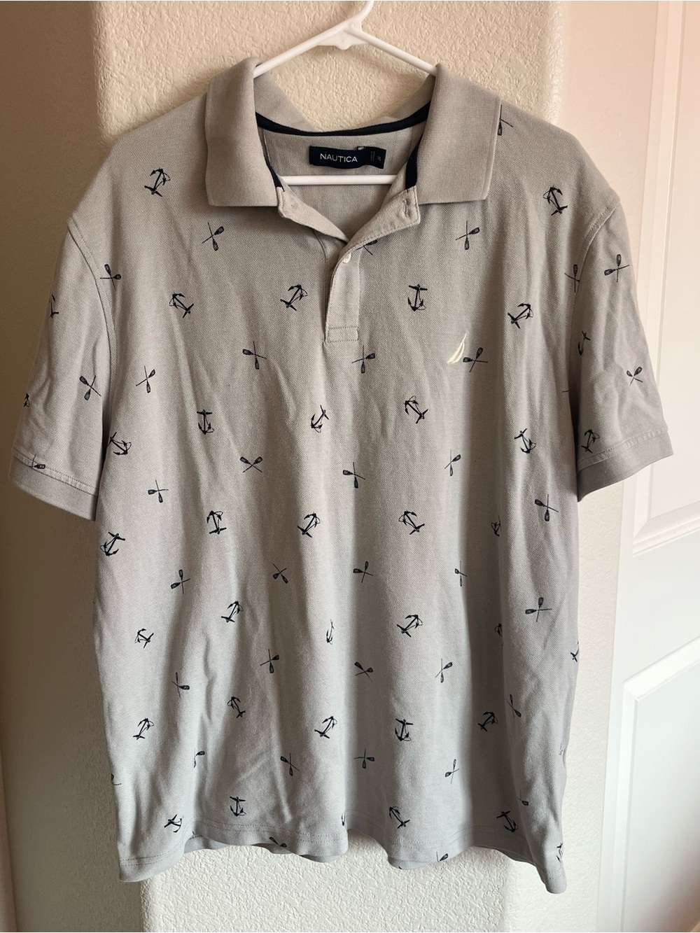 Nautica Men's Classic Fit Anchor & Oars Print Polo Shirt Grey